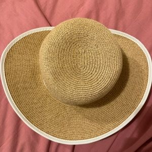 brimmed summer hat